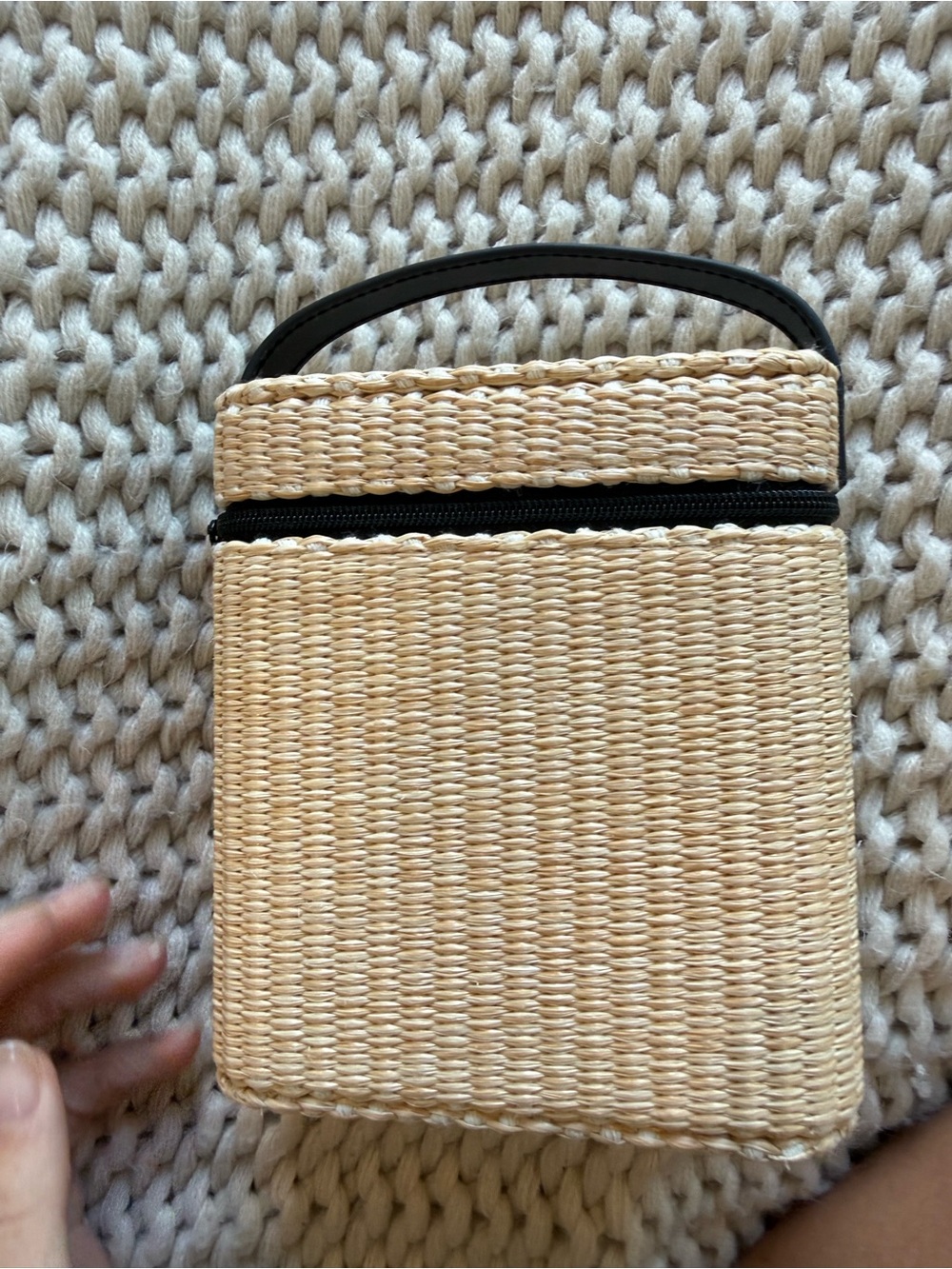 CHANEL Beauté Wicker Cosmetic Case in Natural and Black Trim - Picture 3 of 5